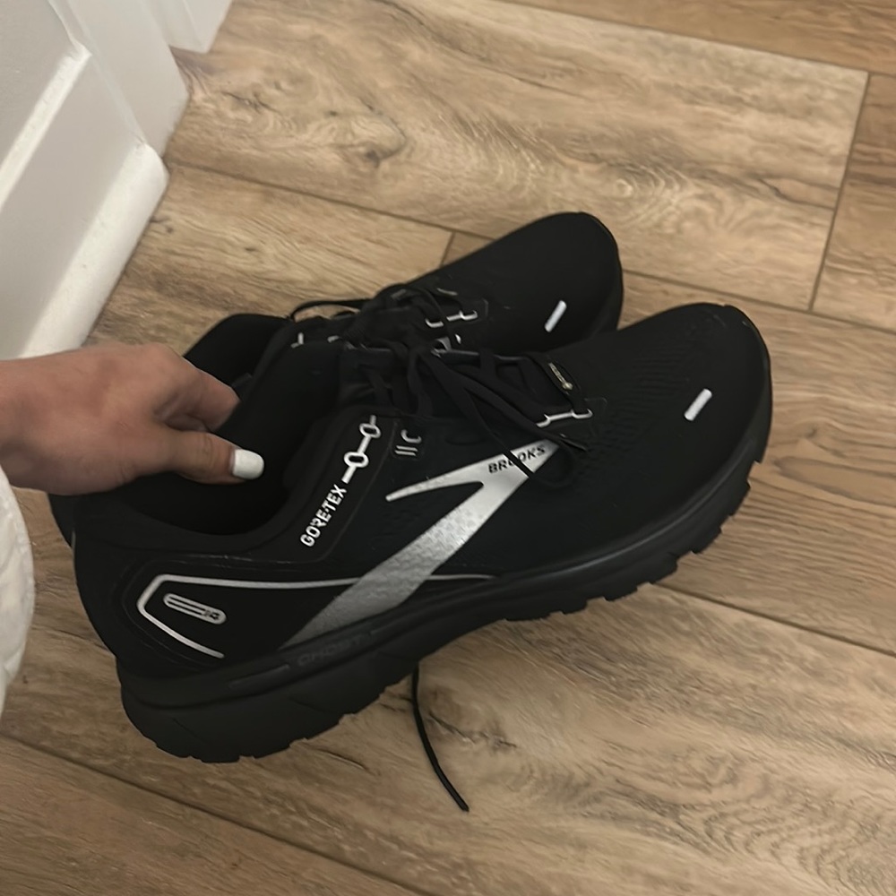 Brooks Ghost GTX 14